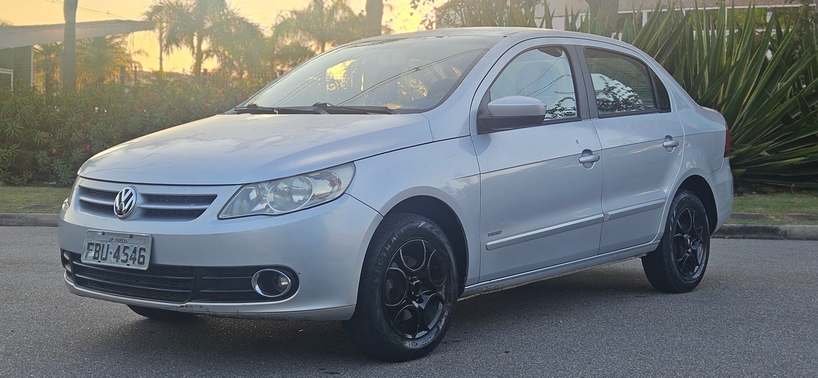 Volkswagem Voyage 1.0 8v confortline